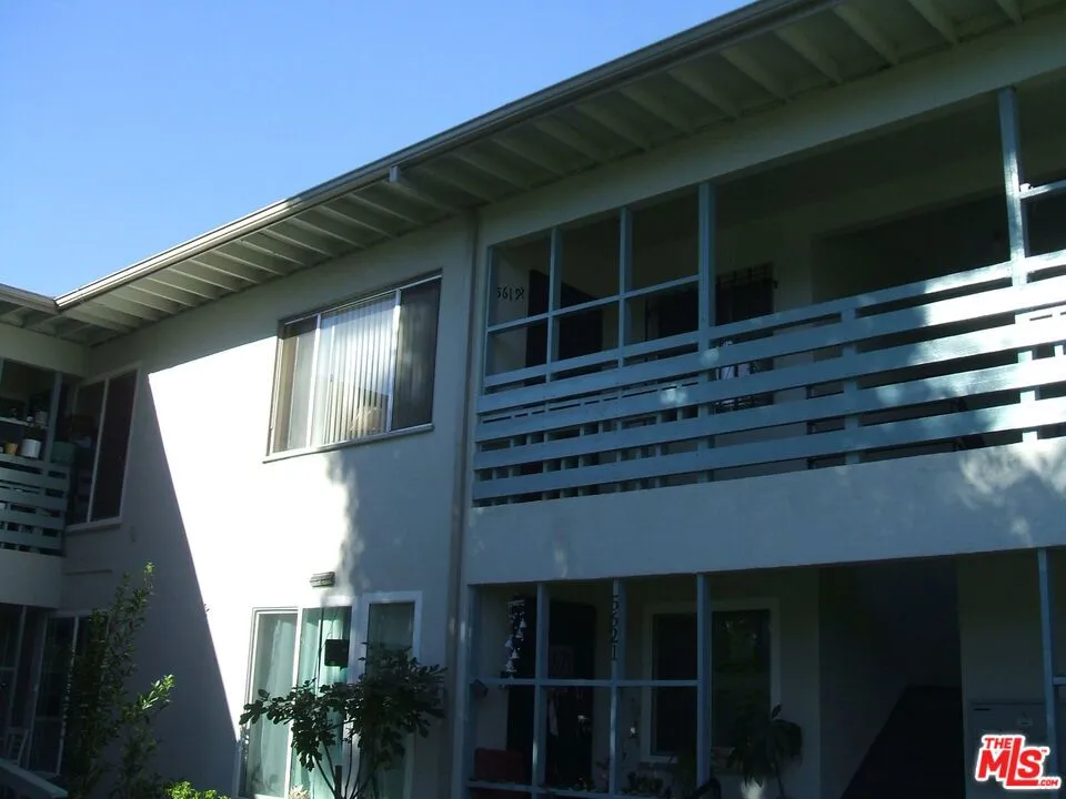 5619 1/2 W Clemson Street 1/2, Los Angeles, California 90016 home-pic-1