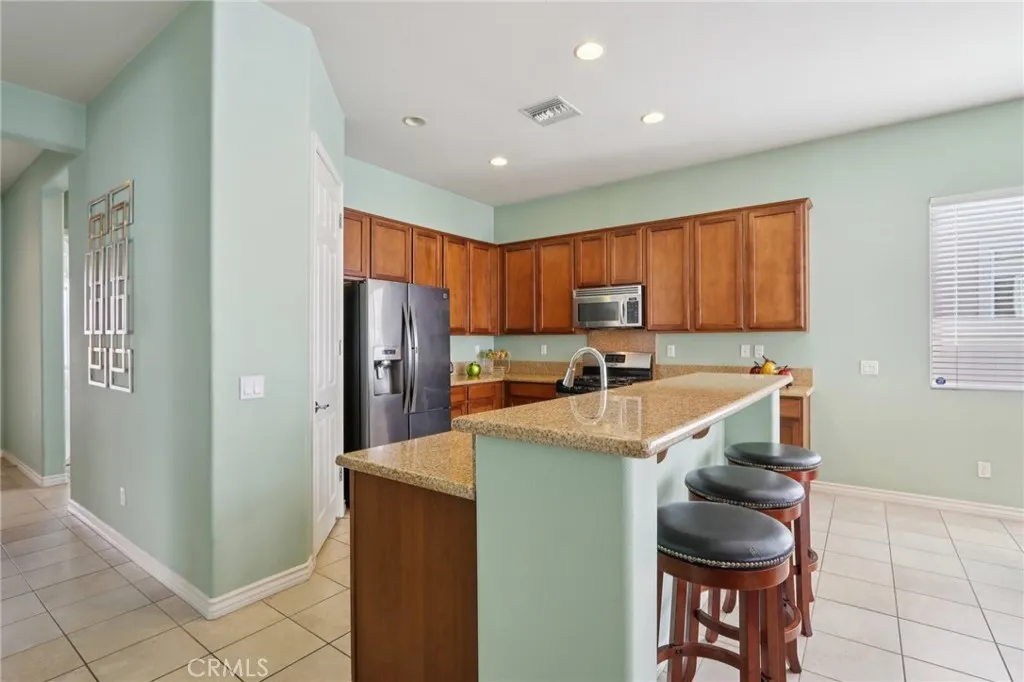 1641 1641 Via Borrego, Hemet, California 92545 home-pic-18