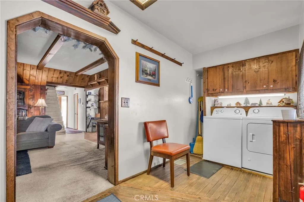 23023 Oak Lane, Crestline, California 92325 home-pic-3