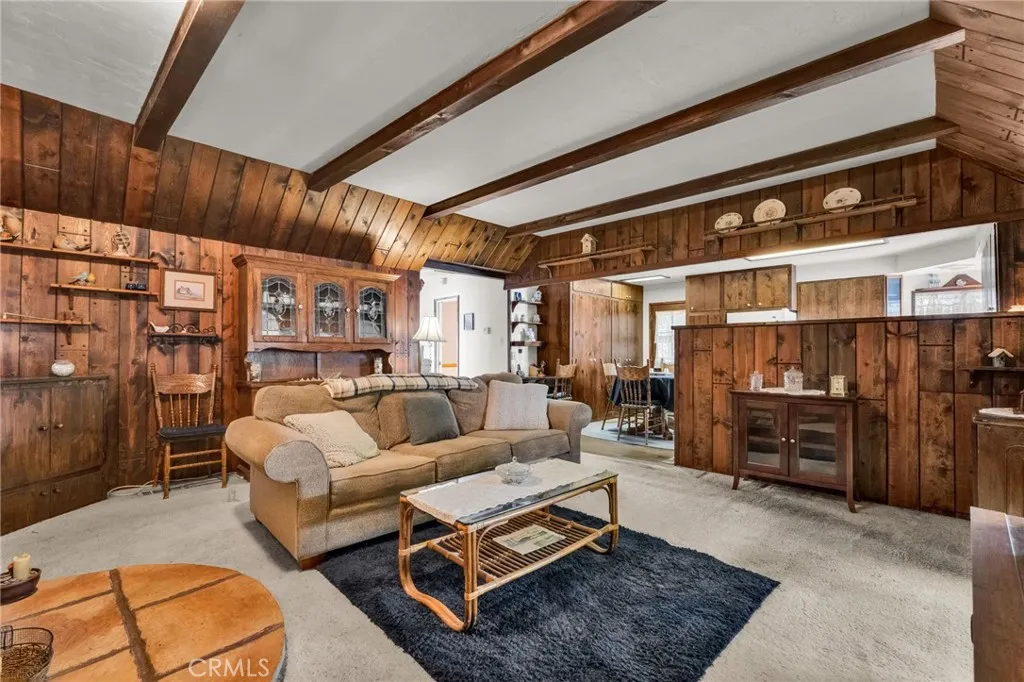 23023 Oak Lane, Crestline, California 92325 home-pic-4