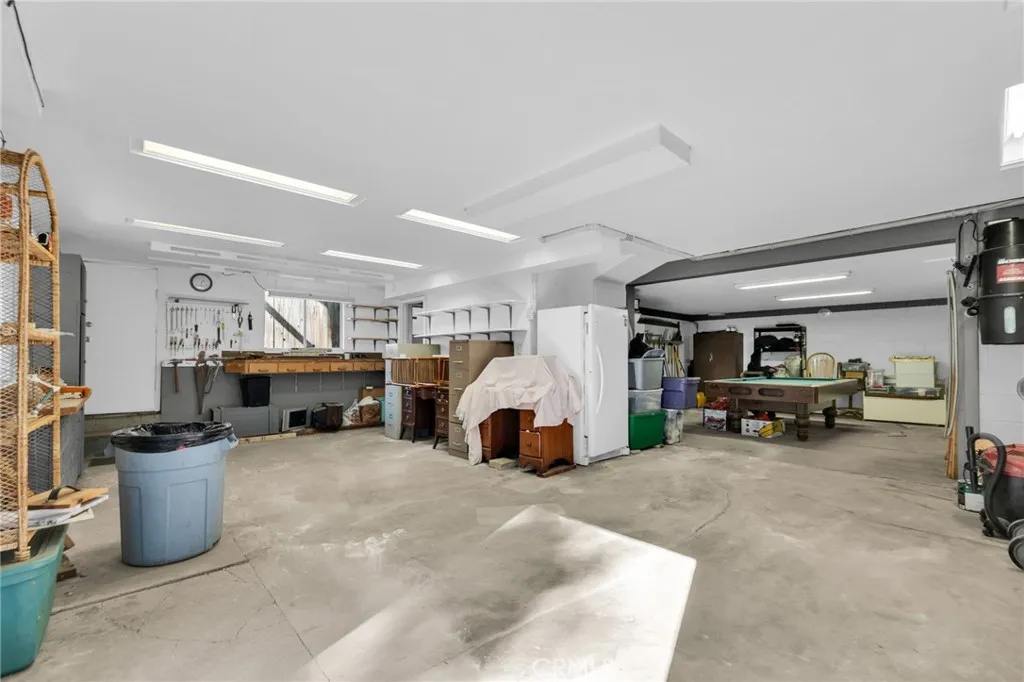 23023 Oak Lane, Crestline, California 92325 home-pic-26