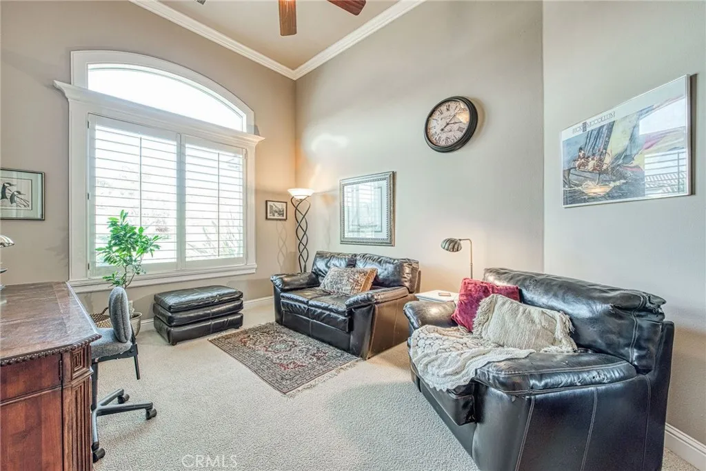 7730 Gilroy Avenue, Fresno, California 93722 home-pic-9