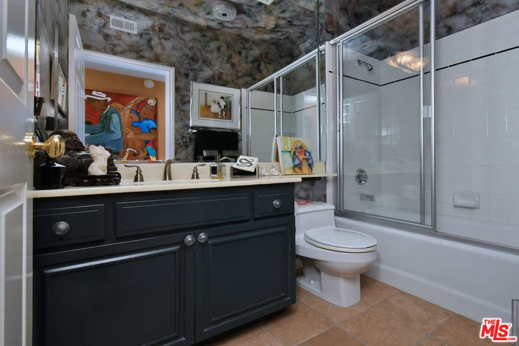 1936 Pelham Avenue 301, Los Angeles, California 90025 home-pic-20