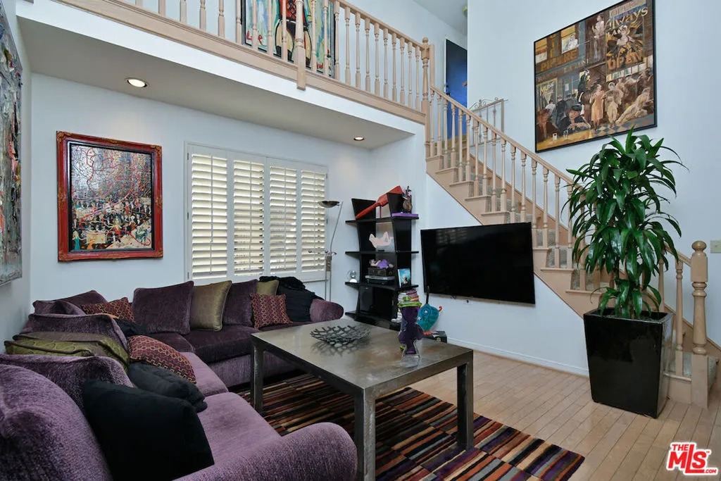 1936 Pelham Avenue 301, Los Angeles, California 90025 home-pic-12