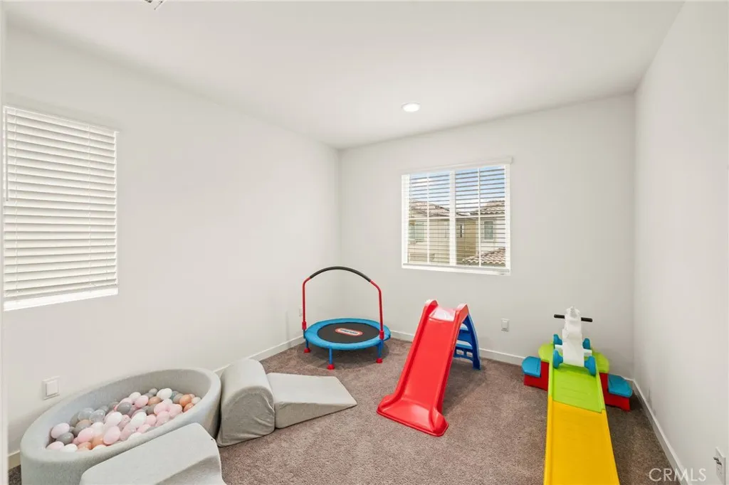 27166 Canyon Rock Court, Moreno Valley, California 92555 home-pic-18