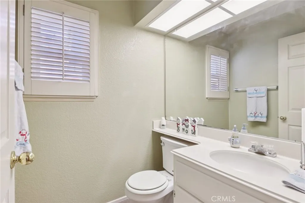2749 E Chaparral, Ontario, California 91761 home-pic-15