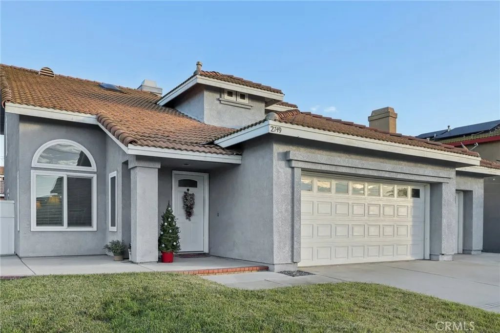 2749 E Chaparral, Ontario, California 91761 home-pic-2