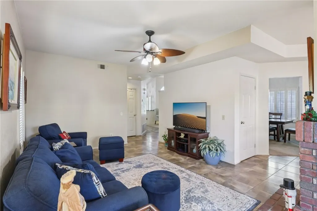 2749 E Chaparral, Ontario, California 91761 home-pic-9