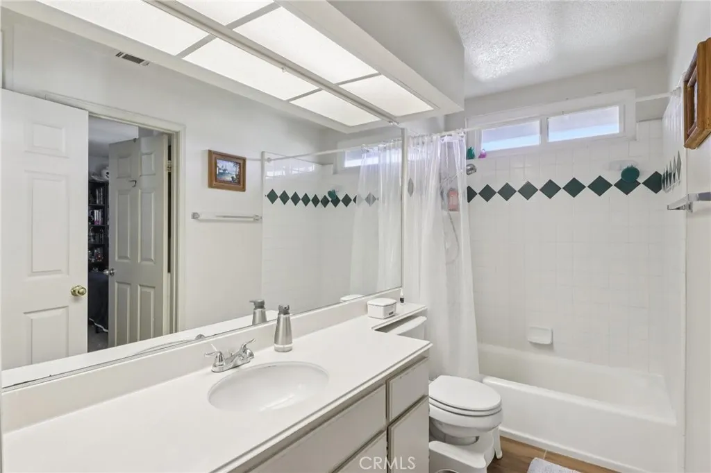 2749 E Chaparral, Ontario, California 91761 home-pic-19
