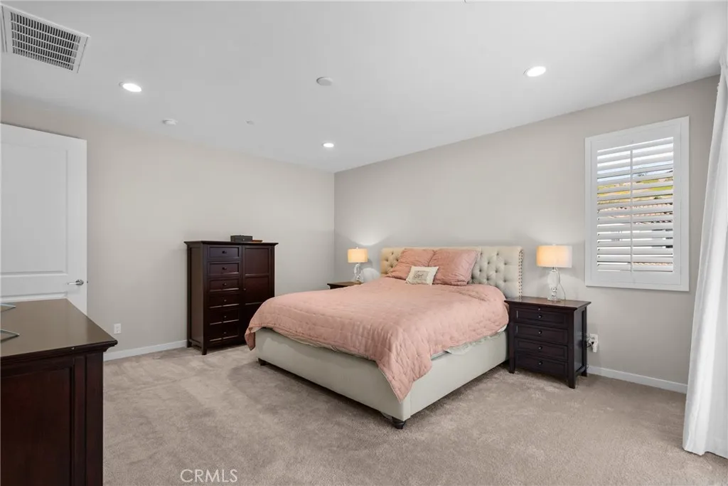28332 Clarion, Canyon Country, California 91350 home-pic-24