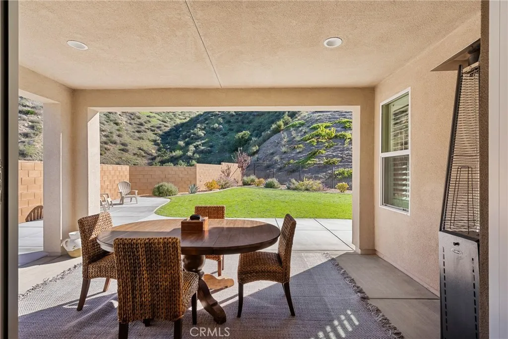 28332 Clarion, Canyon Country, California 91350 home-pic-40