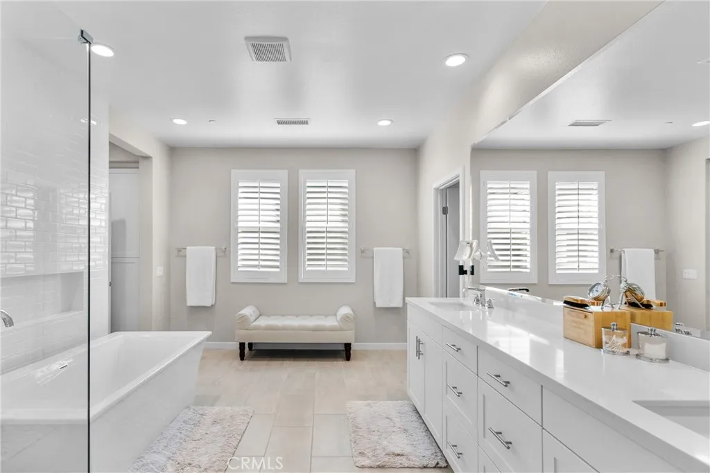 28332 Clarion, Canyon Country, California 91350 home-pic-26