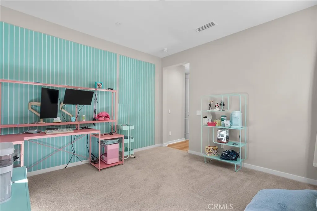 28332 Clarion, Canyon Country, California 91350 home-pic-19