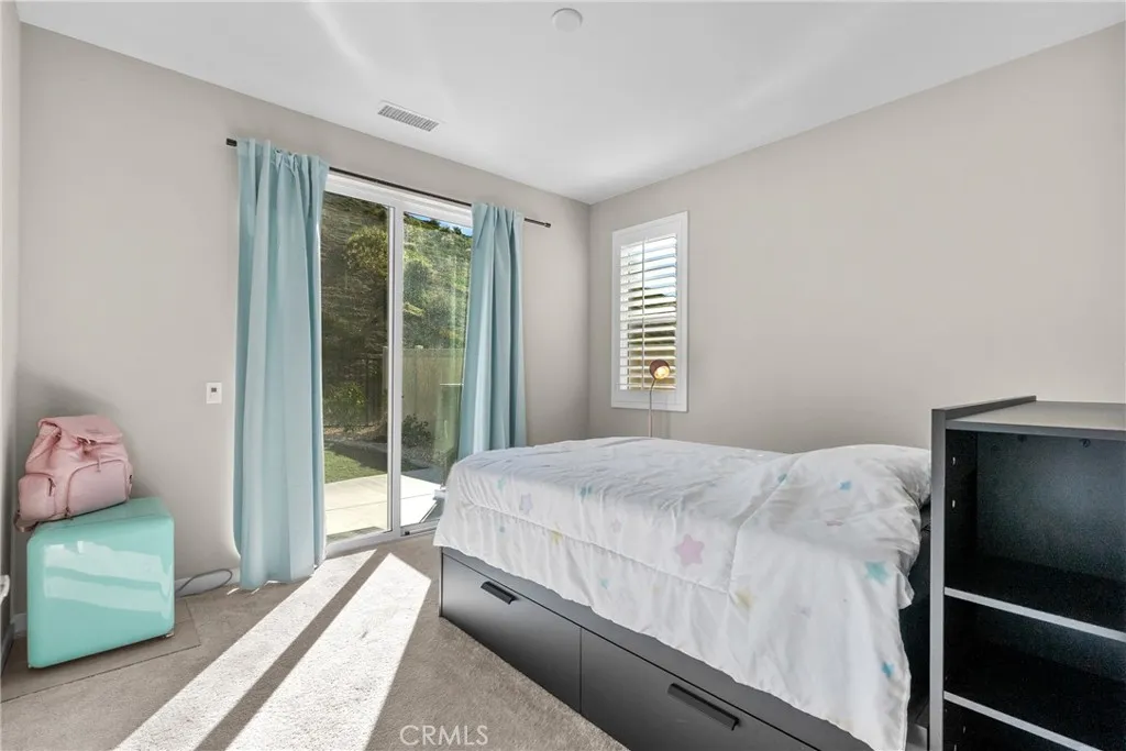 28332 Clarion, Canyon Country, California 91350 home-pic-17
