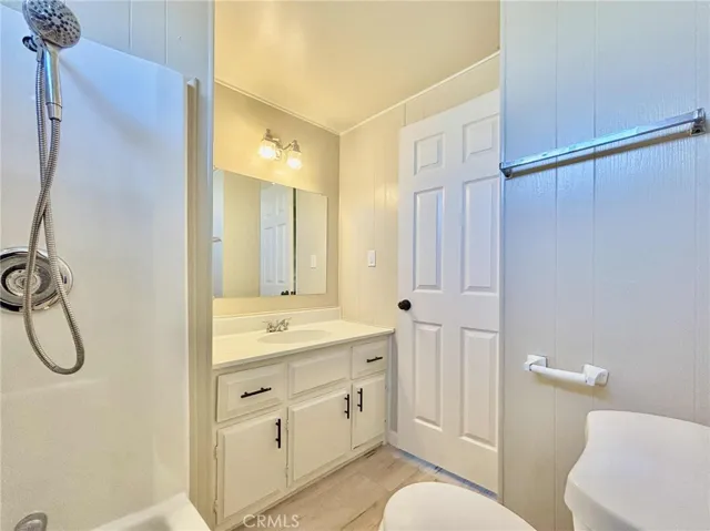 Full bathroom recently renovated