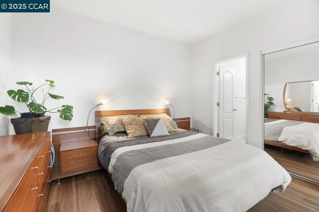 995 Rosehedge Ct, Concord, California 94521 home-pic-53