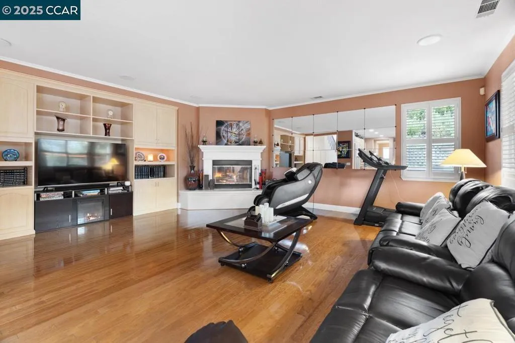 995 Rosehedge Ct, Concord, California 94521 home-pic-29