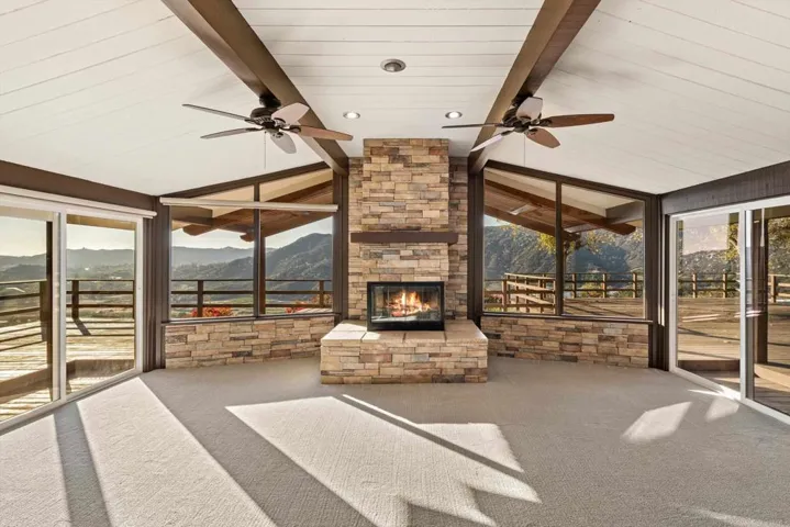 Sunken LR & fireplace