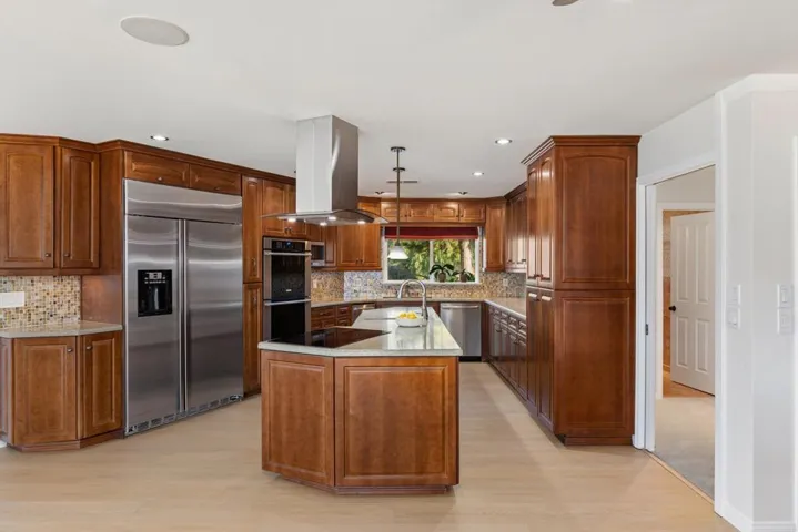 26332 Sky Drive, Escondido, California 92026