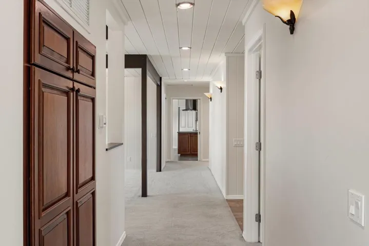 Hallway to bedrooms