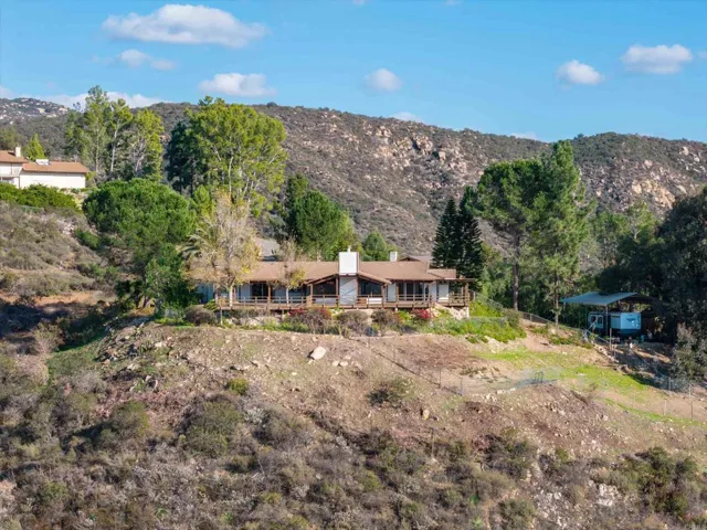 26332 Sky Drive, Escondido, California 92026