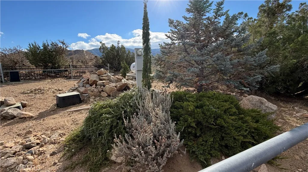 275 Canyon, Pinon Hills, California 92371 home-pic-66