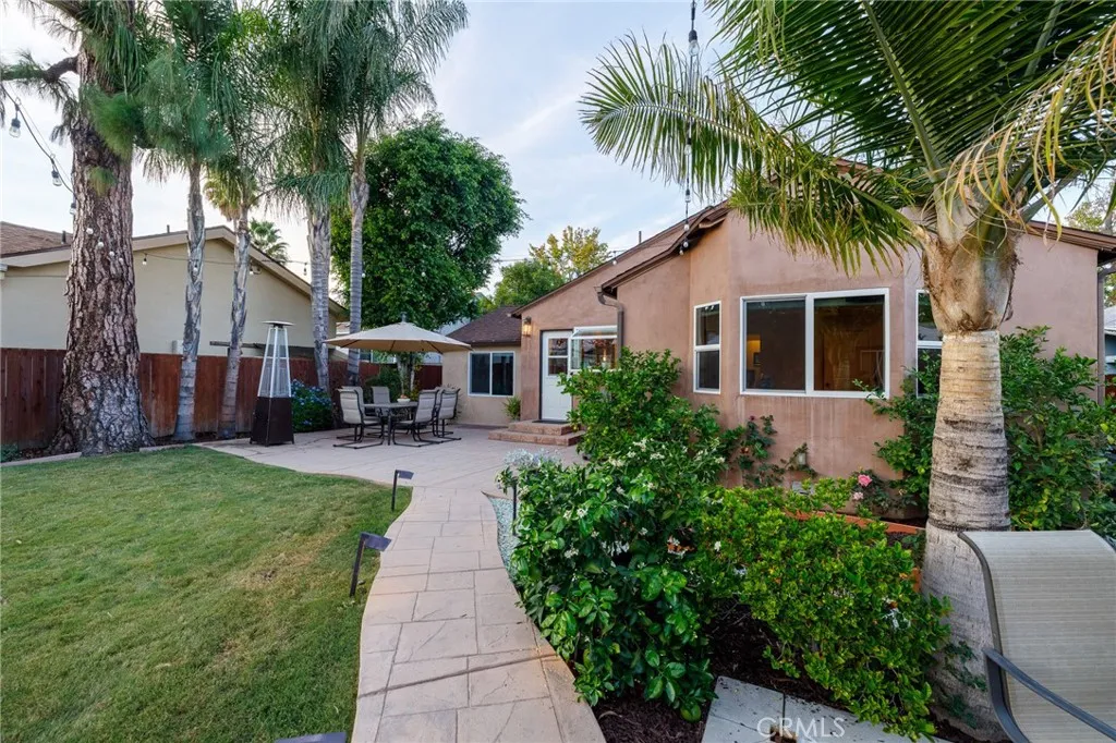 17726 Martha St., Encino, California 91316 home-pic-13