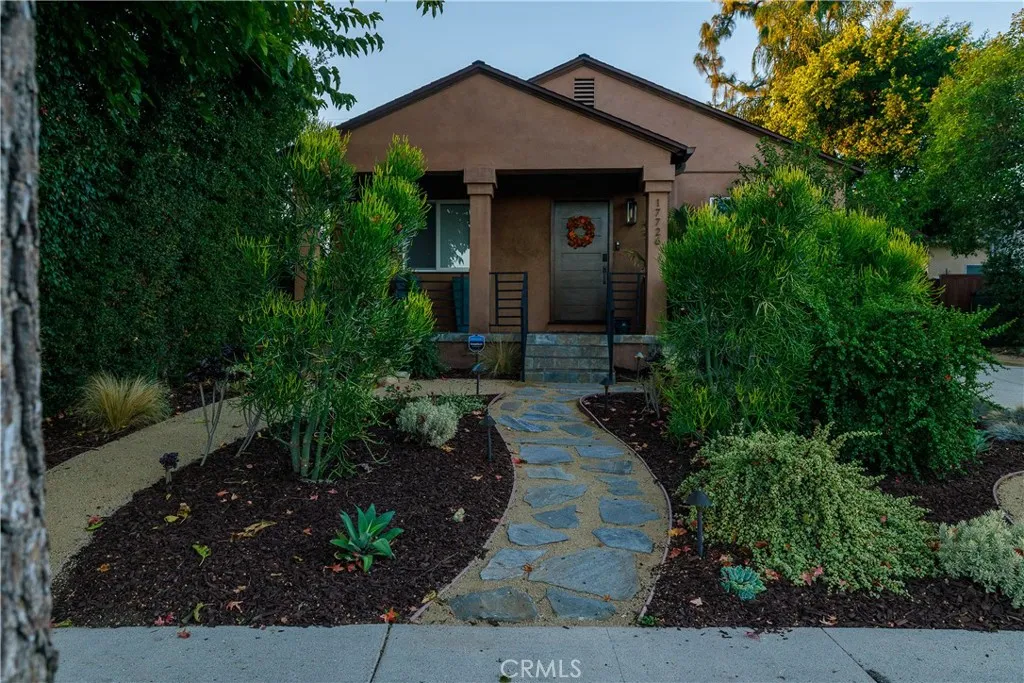 17726 Martha St., Encino, California 91316 home-pic-0