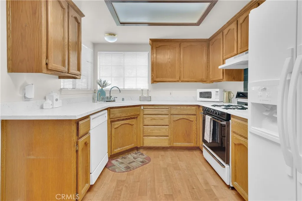 7025 Los Arboles, Atascadero, California 93422 home-pic-4