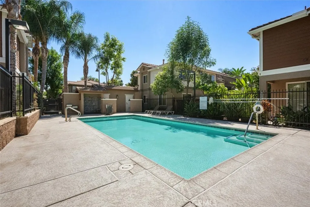 22528 Canal Circle, Grand Terrace, California 92313 home-pic-43