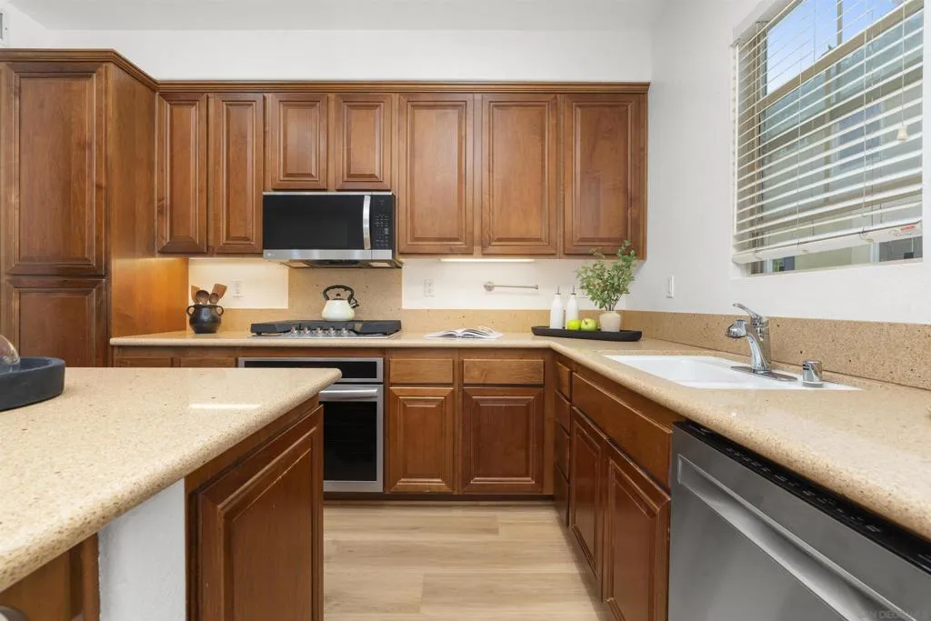 2517 Escala Circle, San Diego, California 92108 home-pic-16