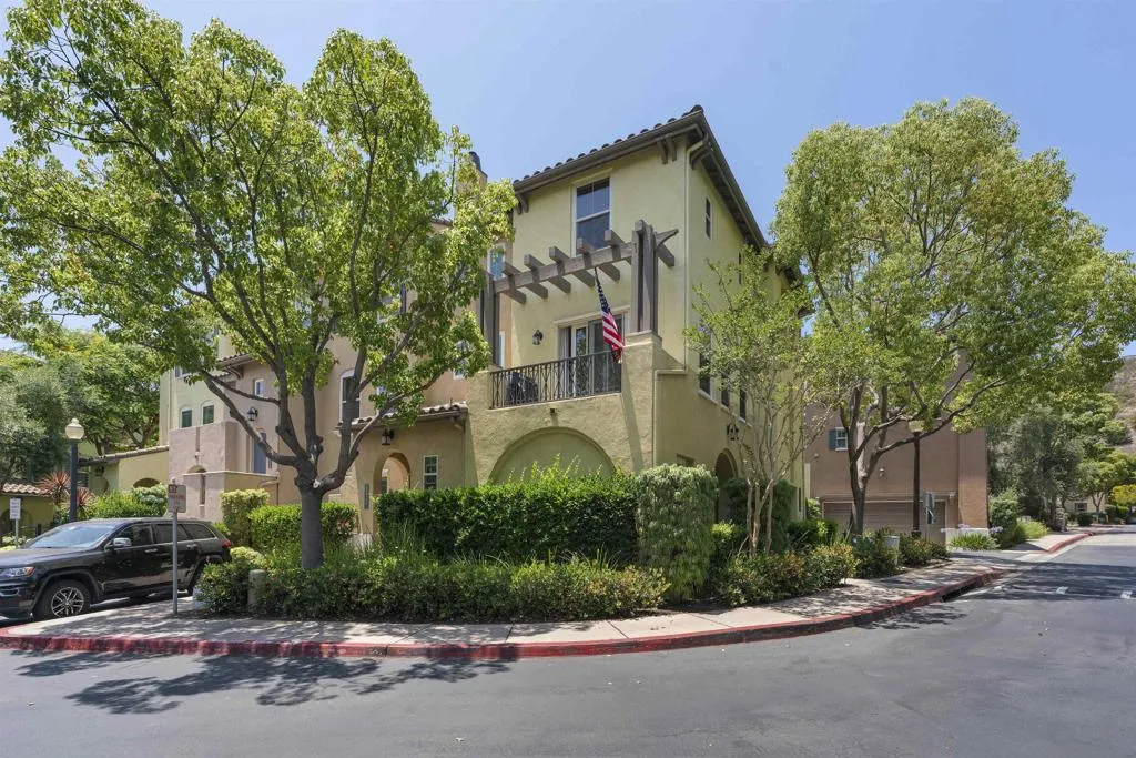 2517 Escala Circle, San Diego, California 92108 home-pic-2
