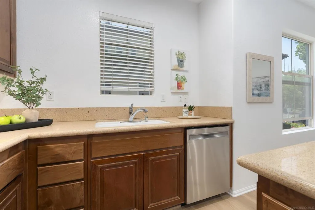 2517 Escala Circle, San Diego, California 92108 home-pic-18