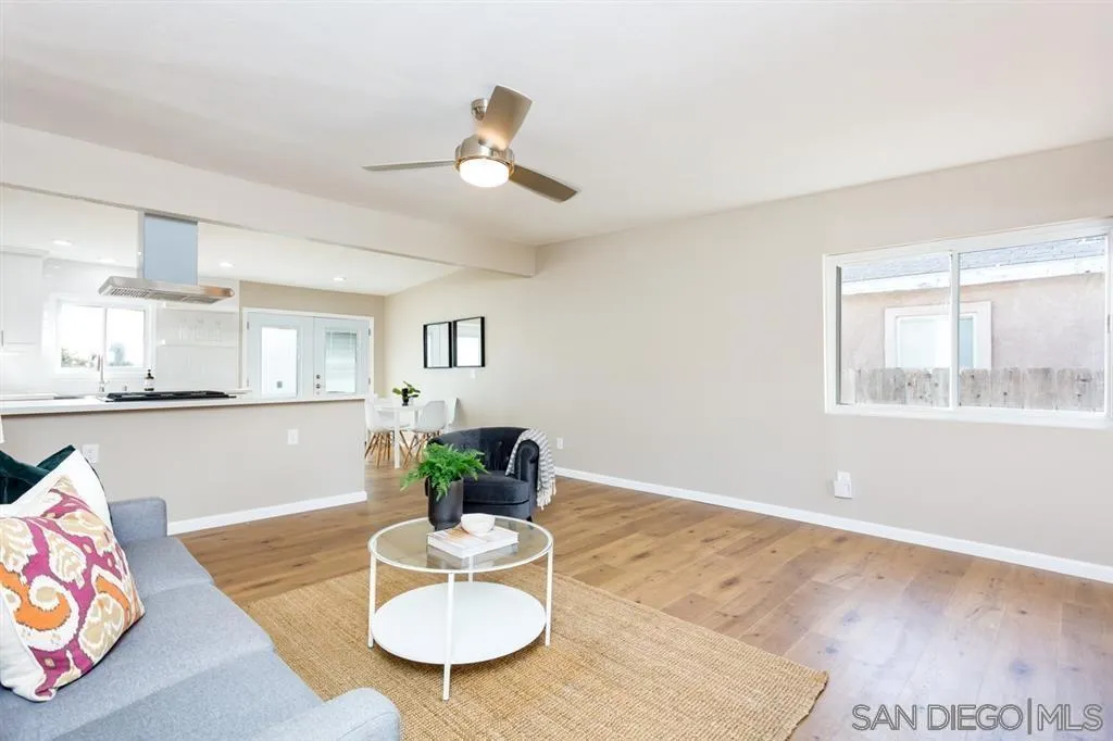 9745 Saint George St, Spring Valley, California 91977 home-pic-6