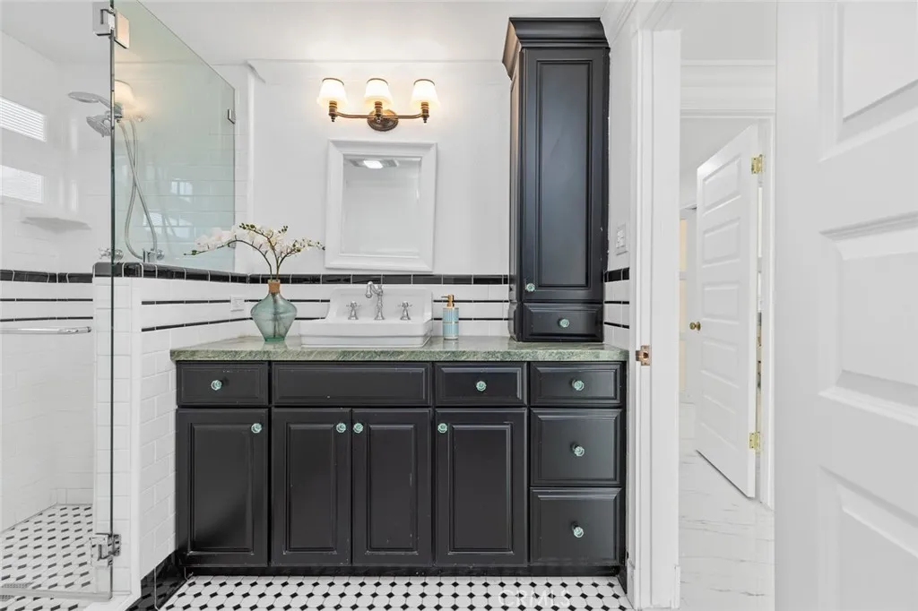 16401 Serenade Lane, Huntington Beach, California 92647 home-pic-14