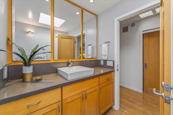 142 11th Street, Pacific Grove, California 93950