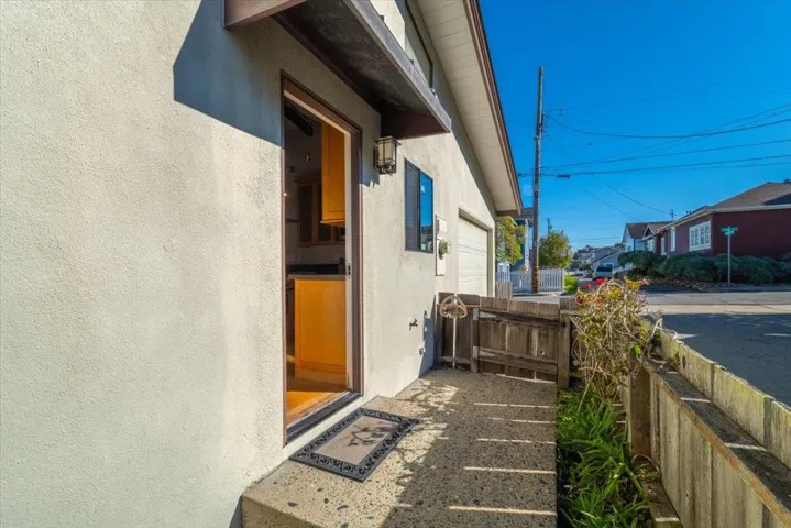 Side door