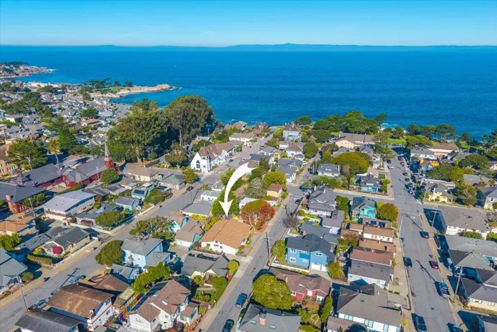 Close to Bay & DTown