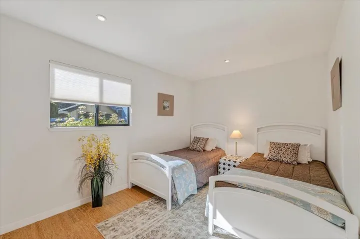 142 11th Street, Pacific Grove, California 93950