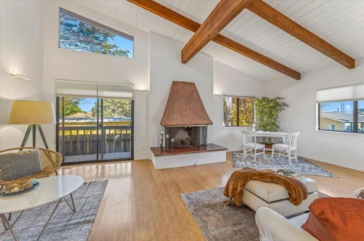 142 11th Street, Pacific Grove, California 93950