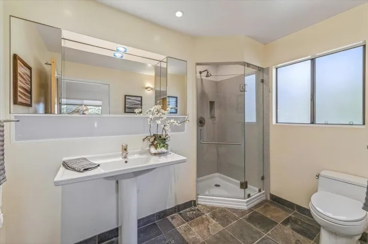 142 11th Street, Pacific Grove, California 93950