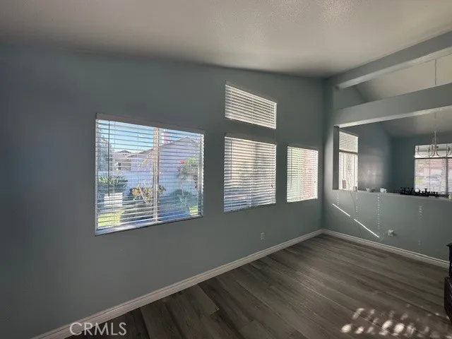 1343 W La Gloria, Rialto, California 92377 home-pic-9