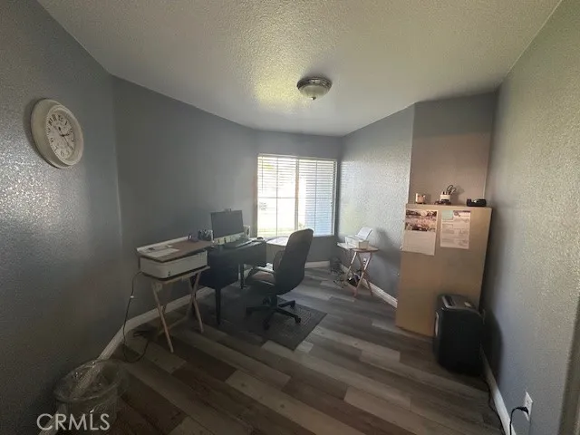 1343 W La Gloria, Rialto, California 92377 home-pic-14