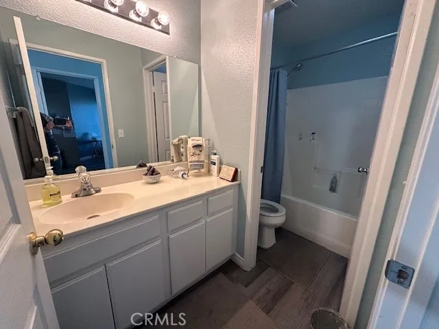 1343 W La Gloria, Rialto, California 92377 home-pic-13