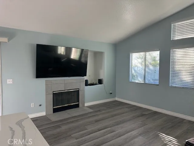 1343 W La Gloria, Rialto, California 92377 home-pic-5