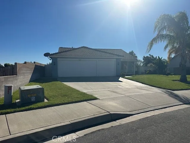 1343 W La Gloria, Rialto, California 92377 home-pic-1
