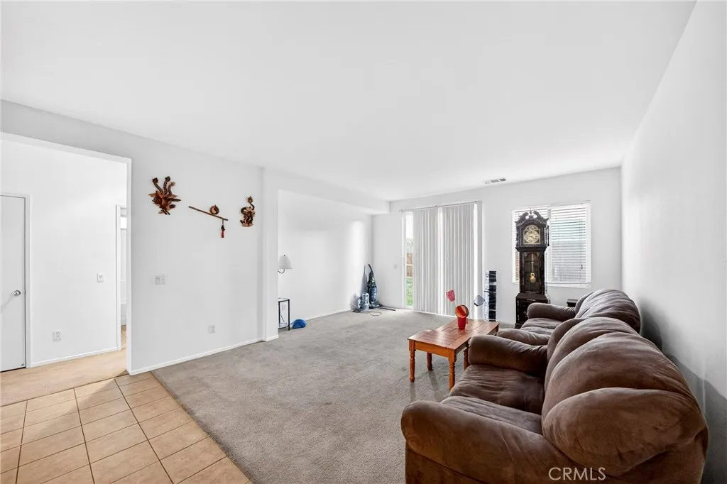 16649 Denham, Victorville, California 92395 home-pic-18