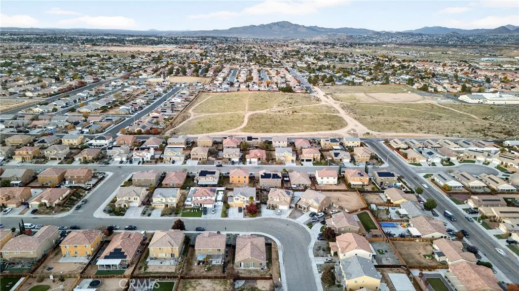 16649 Denham, Victorville, California 92395 home-pic-7