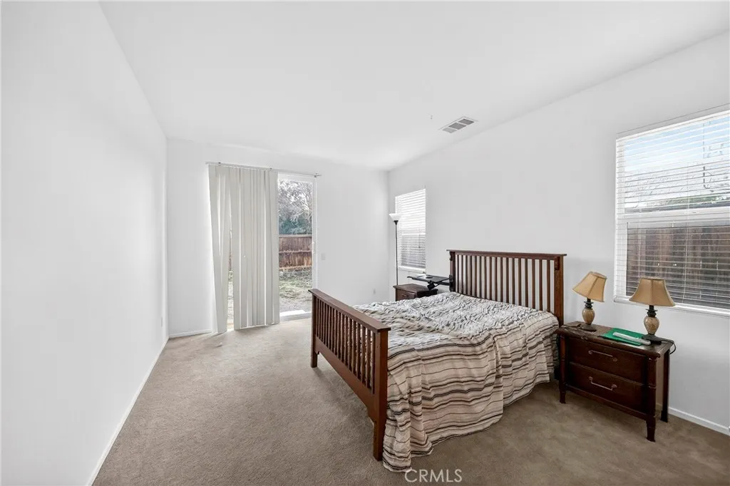 16649 Denham, Victorville, California 92395 home-pic-25