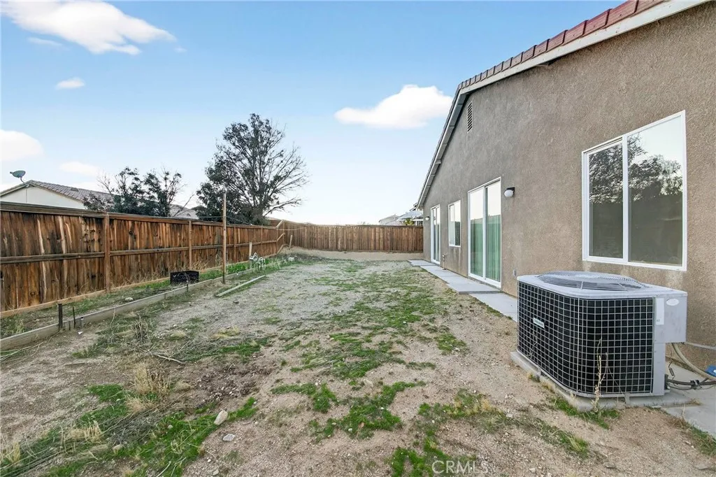16649 Denham, Victorville, California 92395 home-pic-34